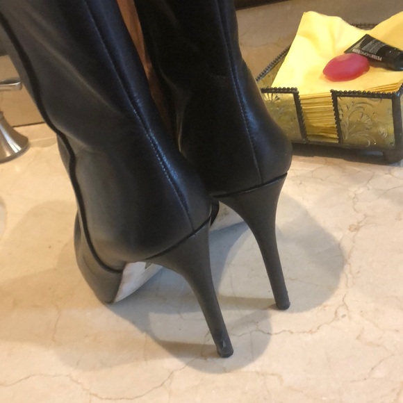 Boots - Picture 6 of 7